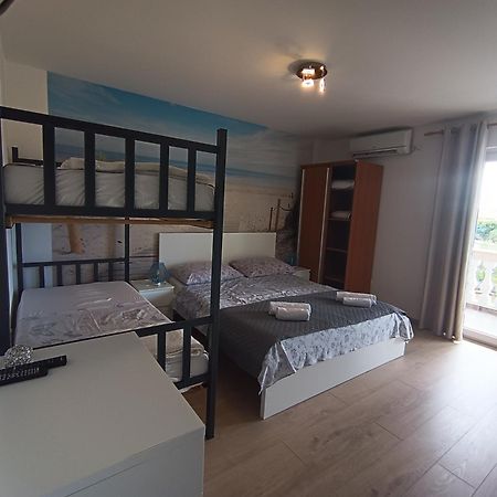 Apartments Jonjic Vodice Exterior photo