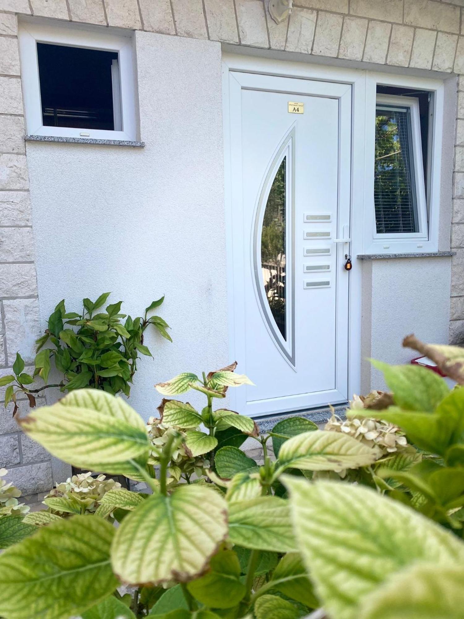 Apartments Jonjic Vodice Exterior photo